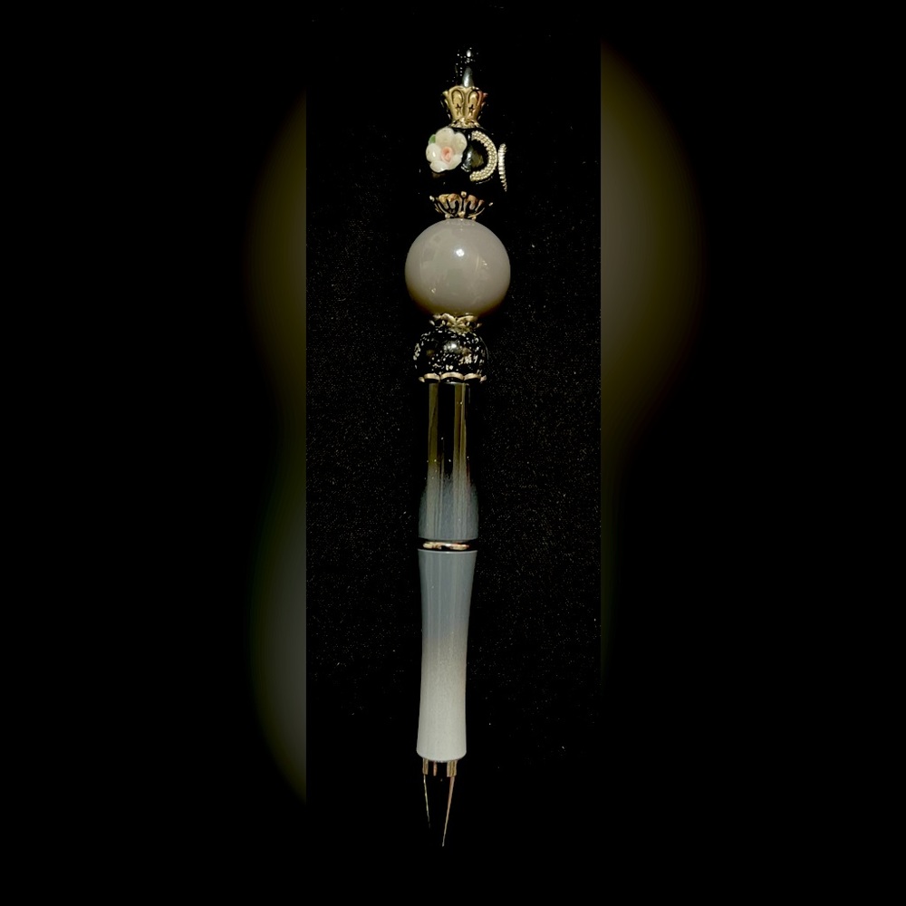 Beaded pen